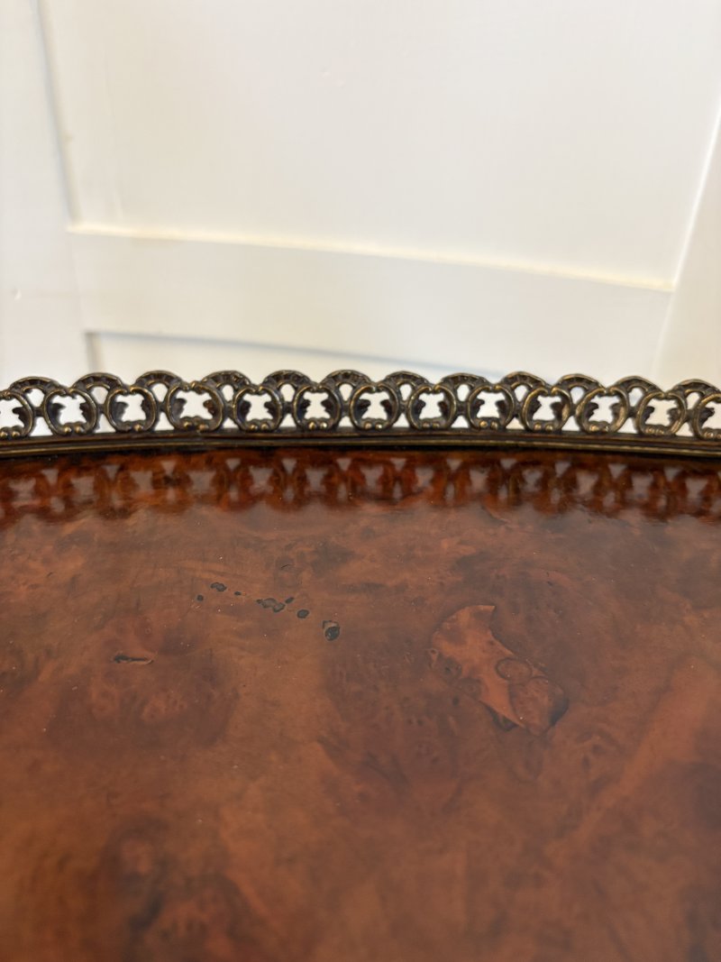 Outstanding Quality Antique Victorian Burr Walnut Serpentine Shaped Whatnot - Image 10